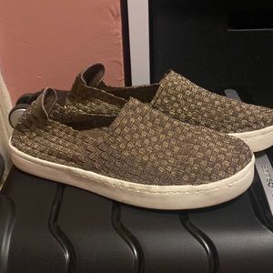 Steve Madden slip on sneakers